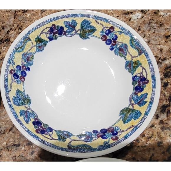 (4) Churchill Grape & Leaf Mosaic On Rim, Yellow Rim Coupe Soup Bowls - Picture 4 of 16